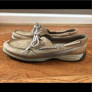Sperry Topsider boat shoes